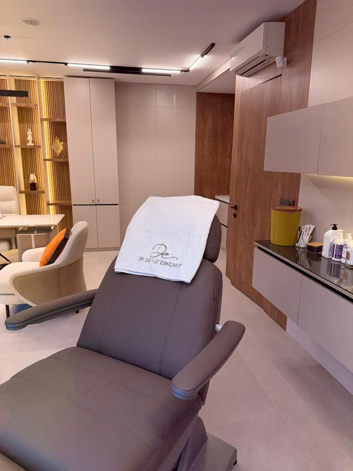 Dr. Deniz Eskiçakıt Medikal Estetik Kliniği