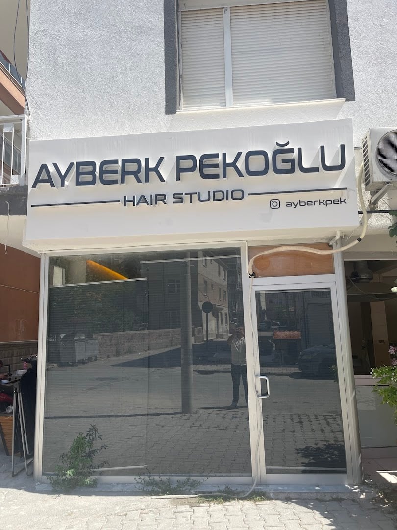 Ayberk Pekoğlu Bayan Kuaförü