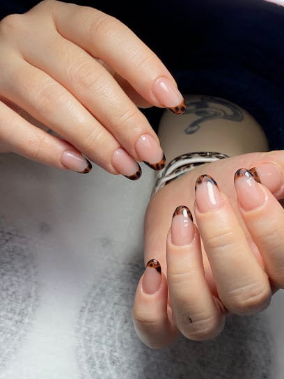 Studio 44 Beauty Nail