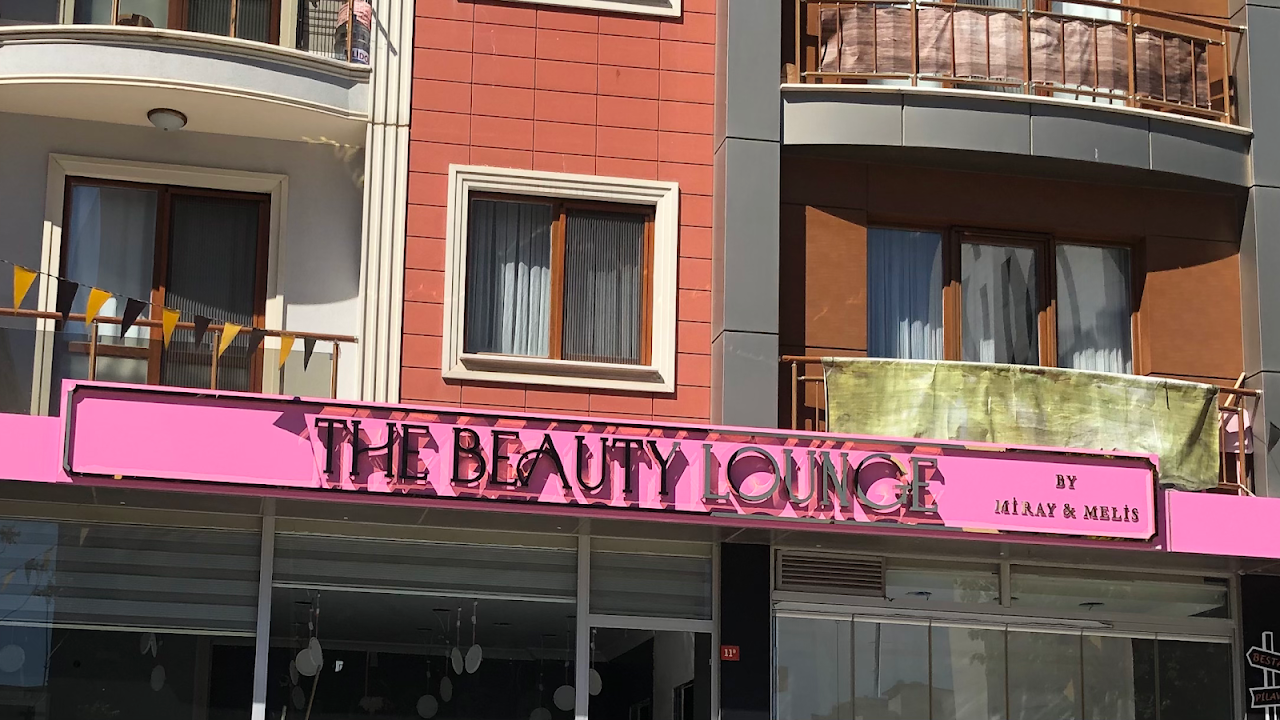 THE BEAUTY LOUNGE BY MİRAY & MELİS
