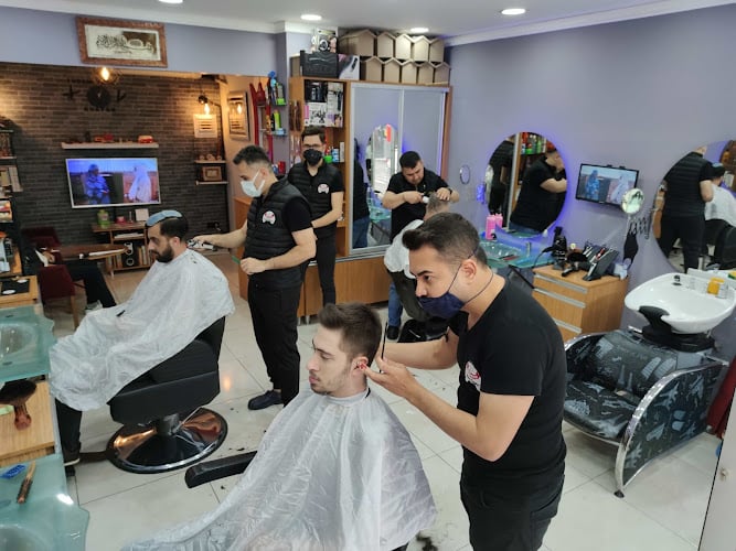 Türkmenler Erkek Kuaförü