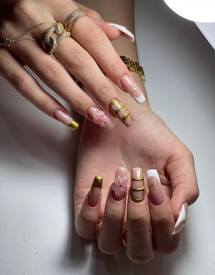 Luxe Nail House Bandırma Protez Tırnak