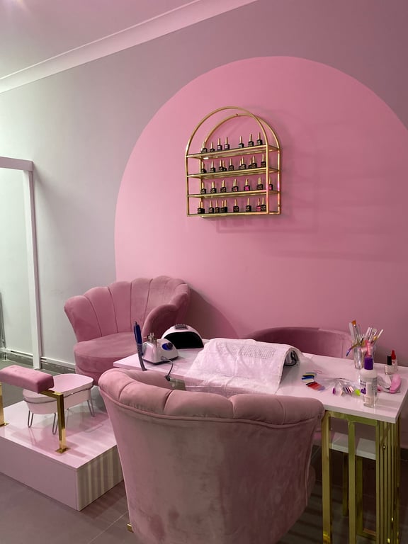Ünzile’s Beauty MERKEZİMİZ KADINLARA ÖZELDİR