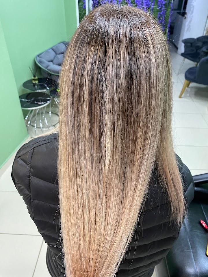 Saloon Onur