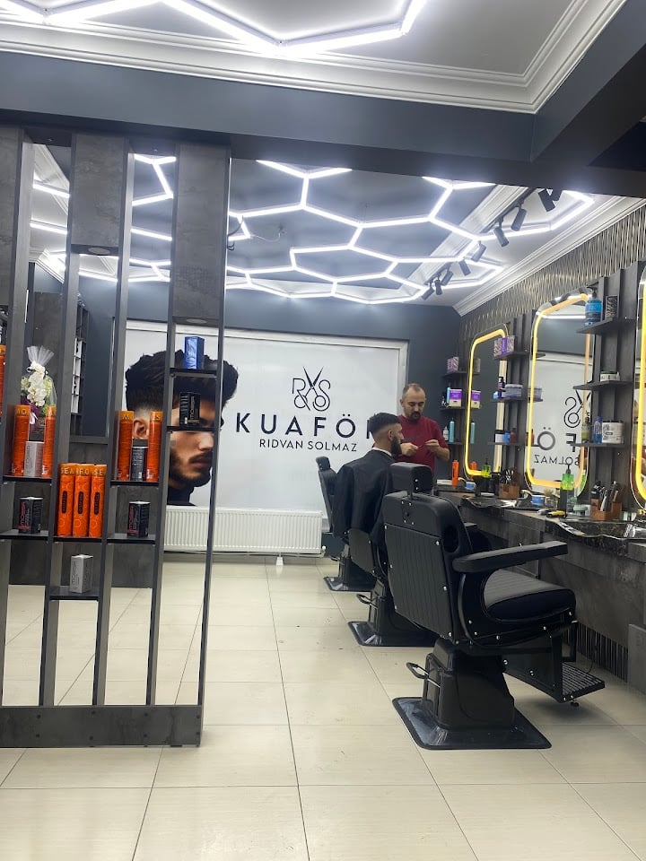 Rıdvan Solmaz Erkek Kuaför ve Güzellik Salonu