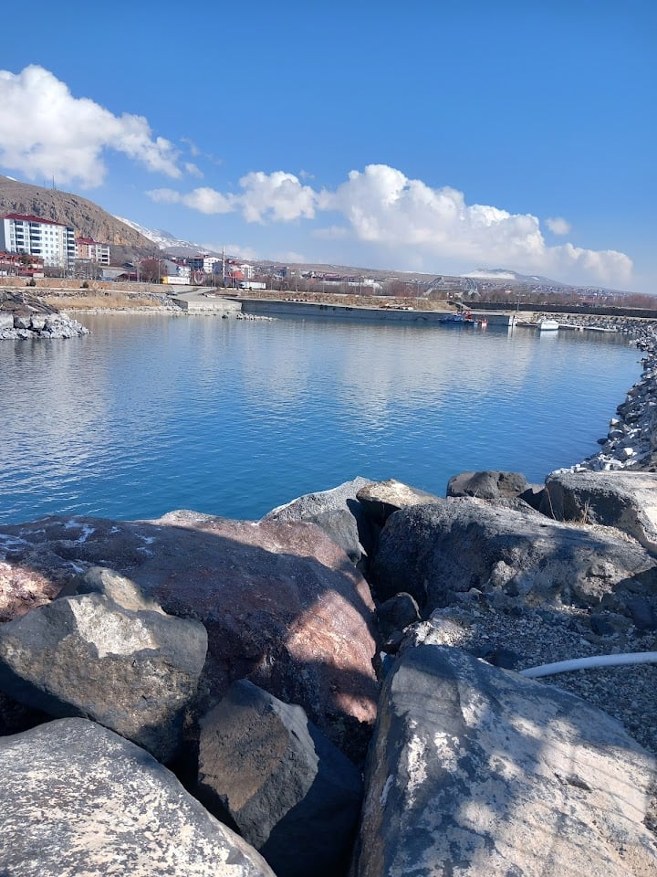 Tugba Bayan Kuaförü