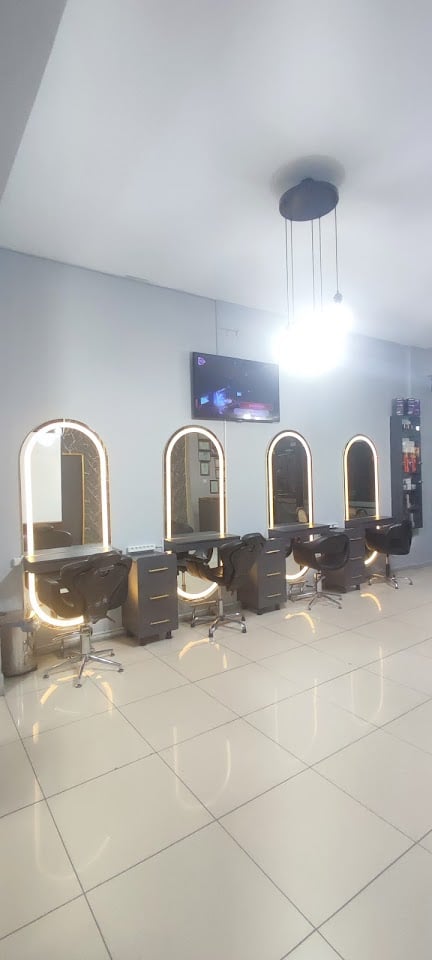 Ayşıl make _up güzellik salonu