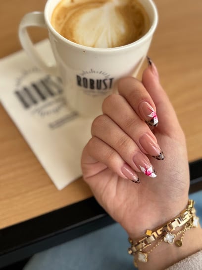 Hazel nail studio