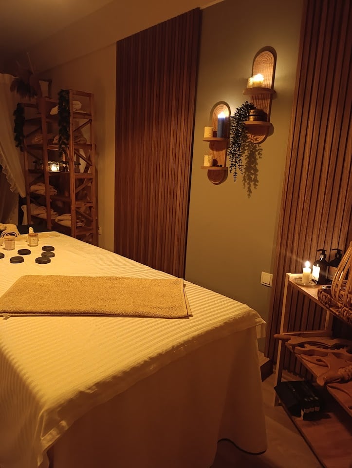 AURA BEAUTY CENTER & HEAD SPA