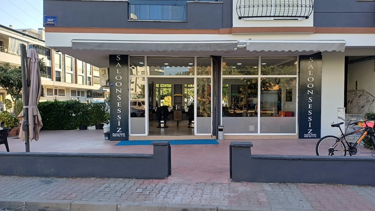 Saloon Sessiz erkek kuaförü