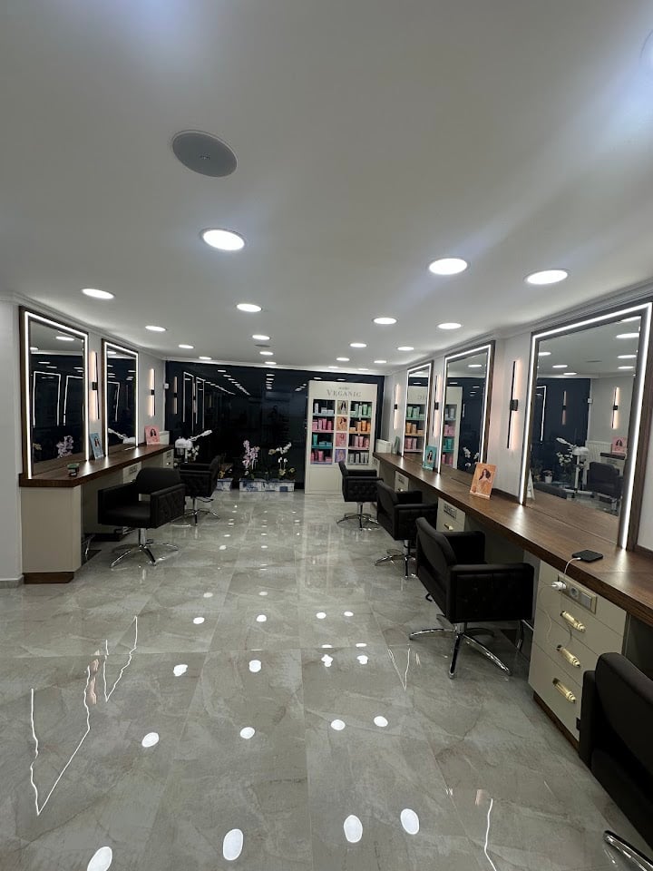 Casta Hair&Makeup Studio