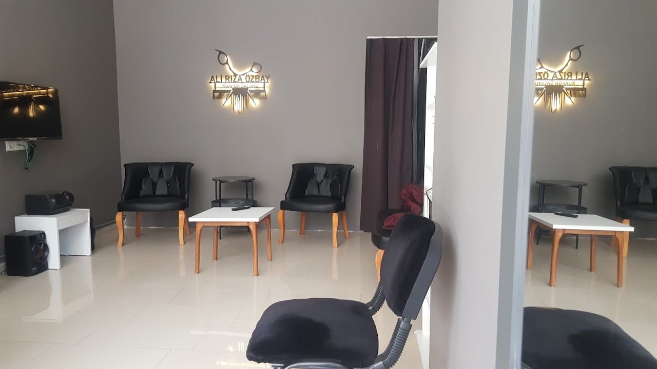Ali Rıza Özbay erkek kuaför salonu