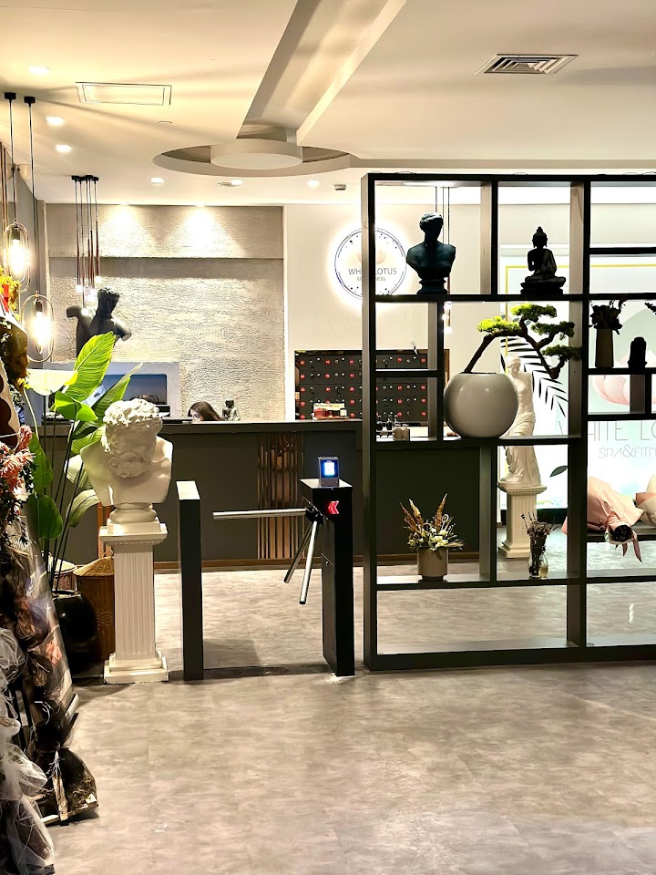White Lotus Spa Fitness