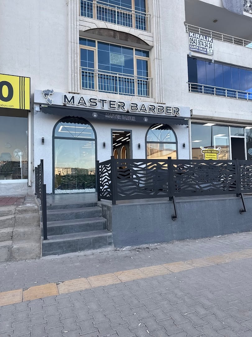 MASTER BARBER