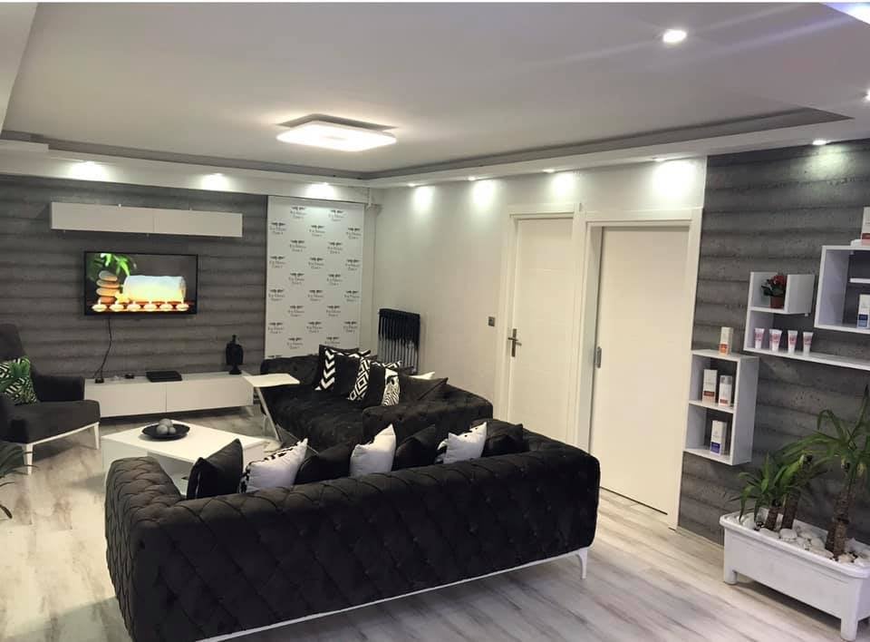 Eva Derma Clinic's BEAUTY CENTER