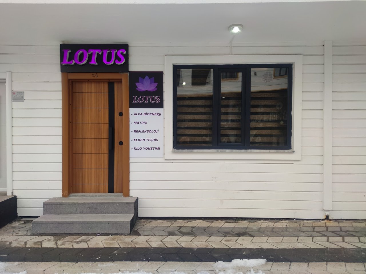 Lotus Yaşam Merkezi