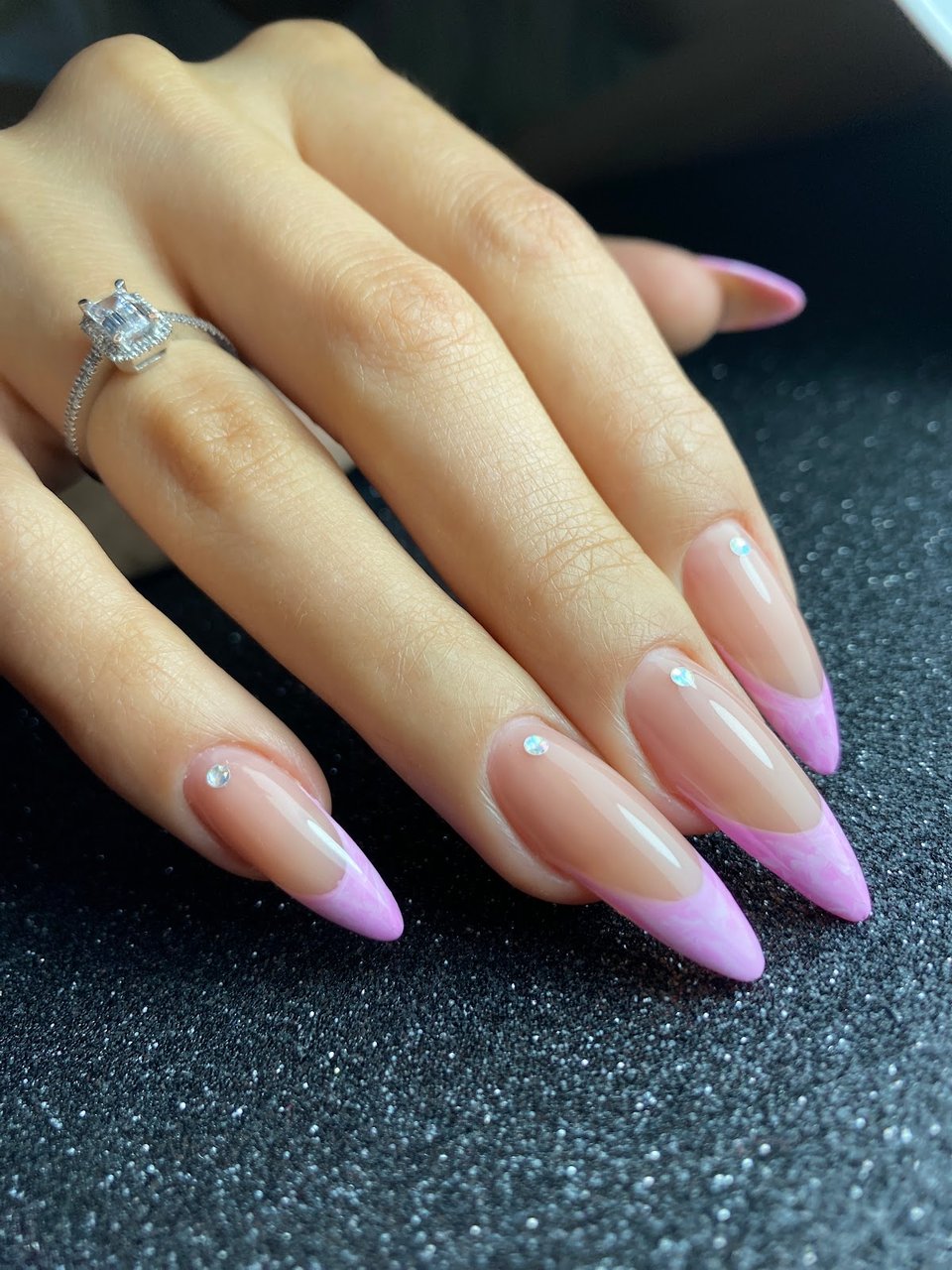FAM BEAUTY BAR