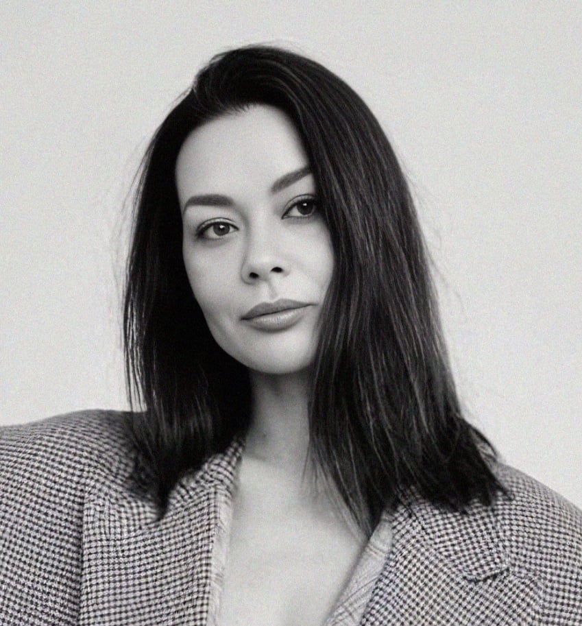 Uzm. Est. Burcu Derican Kalıcı Makyaj Stüdyosu