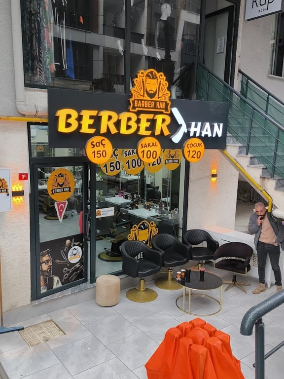 BERBER HAN ERKEK KUAFÖRÜ