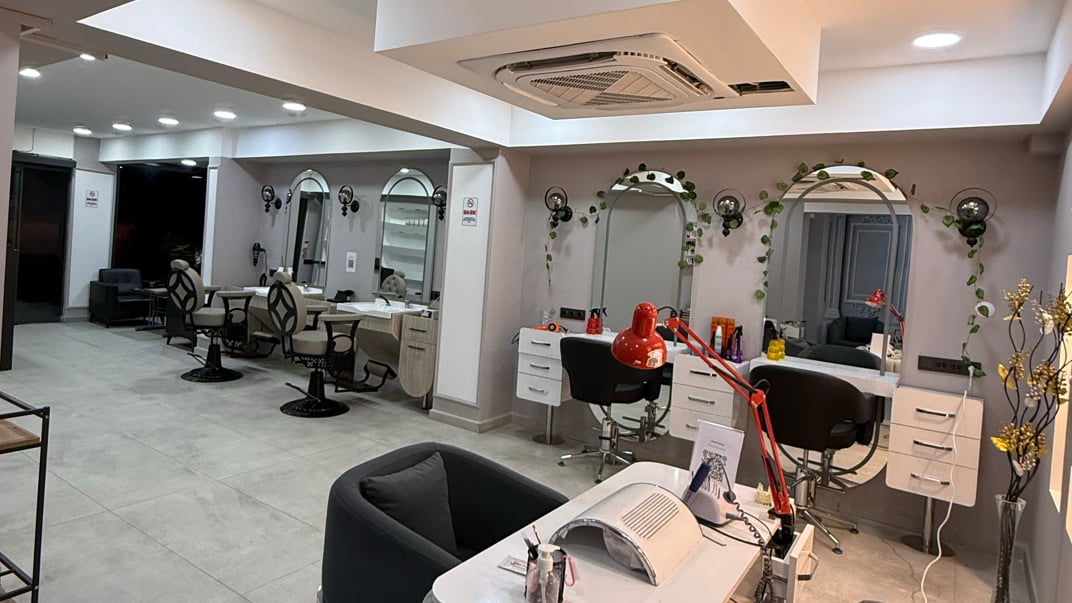 Jasmin Hair&Nail ( Nagelstudio - Herrenfriseur - Damenfriseur )