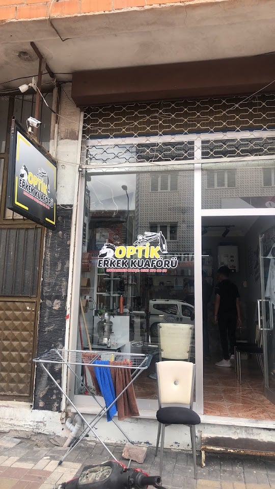 Optik Erkek Kuaförü