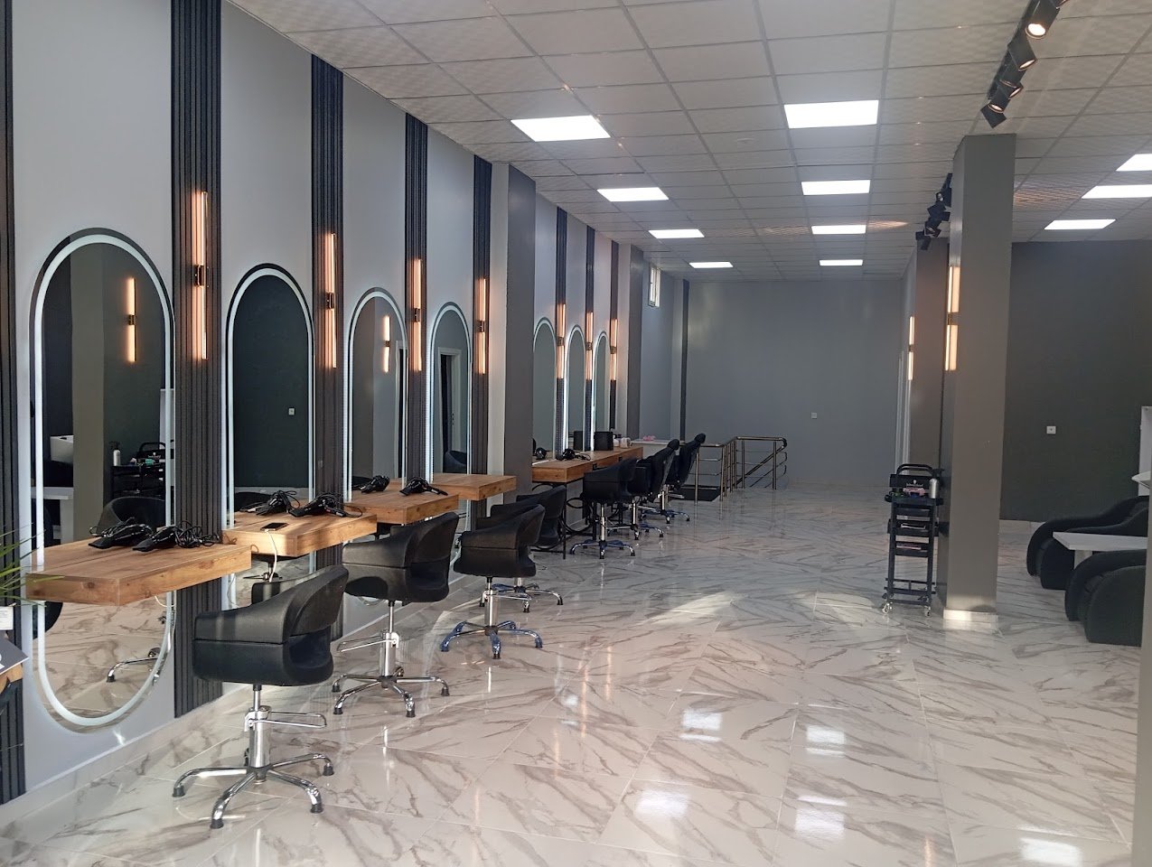 Salon winston