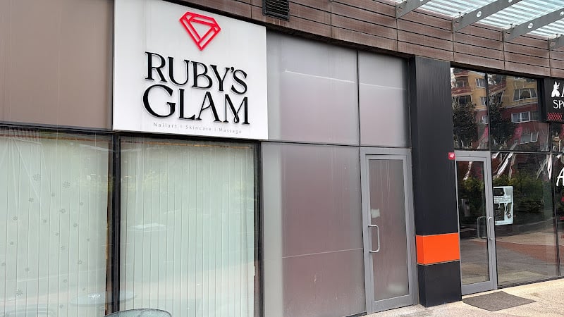 Ruby's Glam Güzellik Salonu
