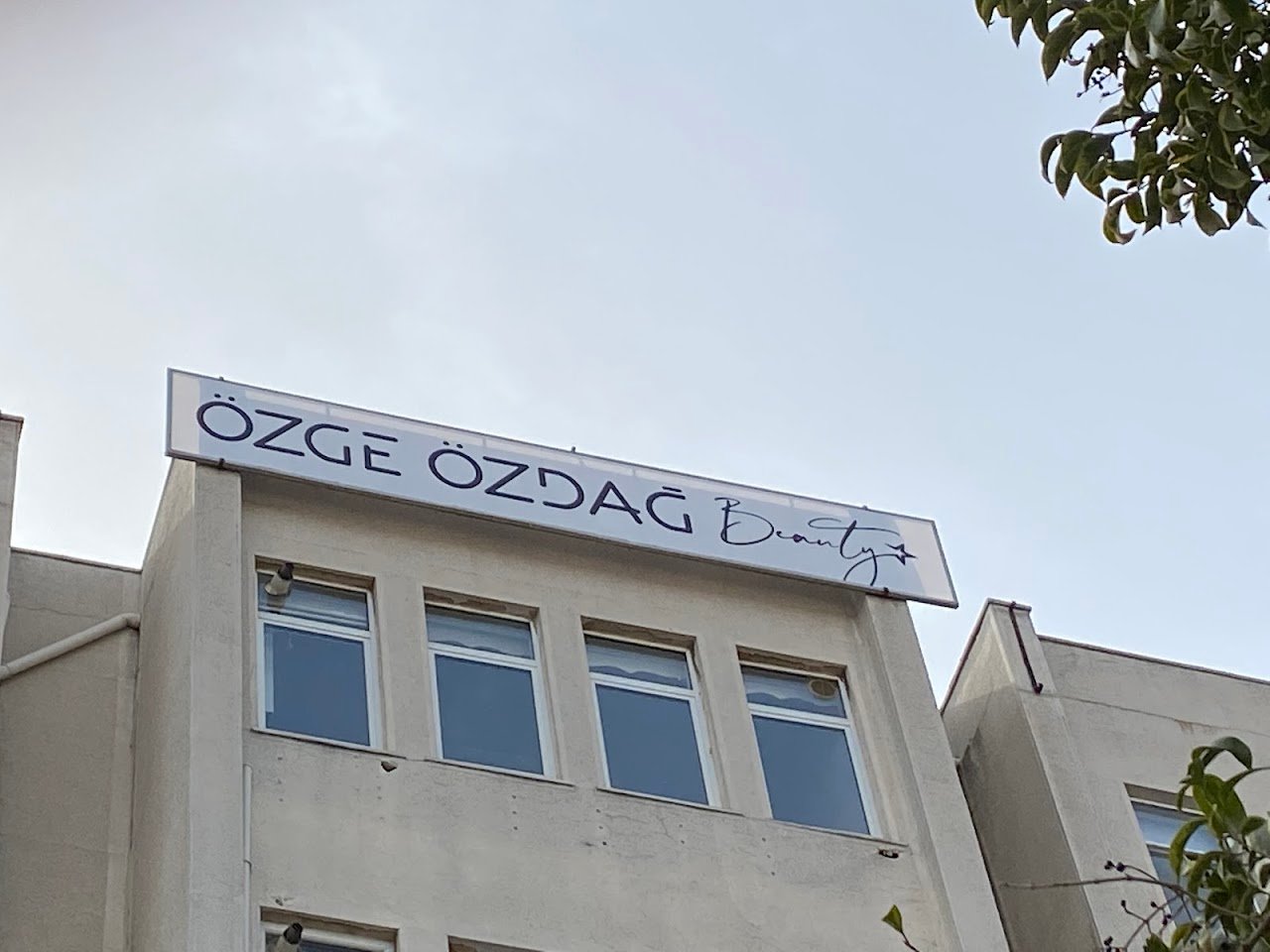 ÖZGE ÖZDAĞ BEAUTY