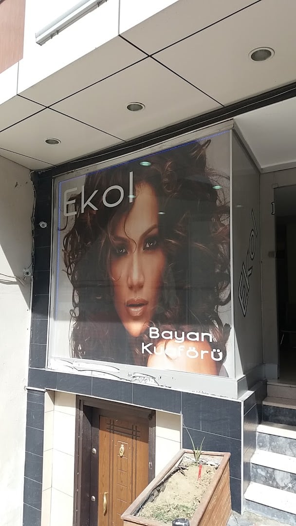Ekol Bayan Kuaförü