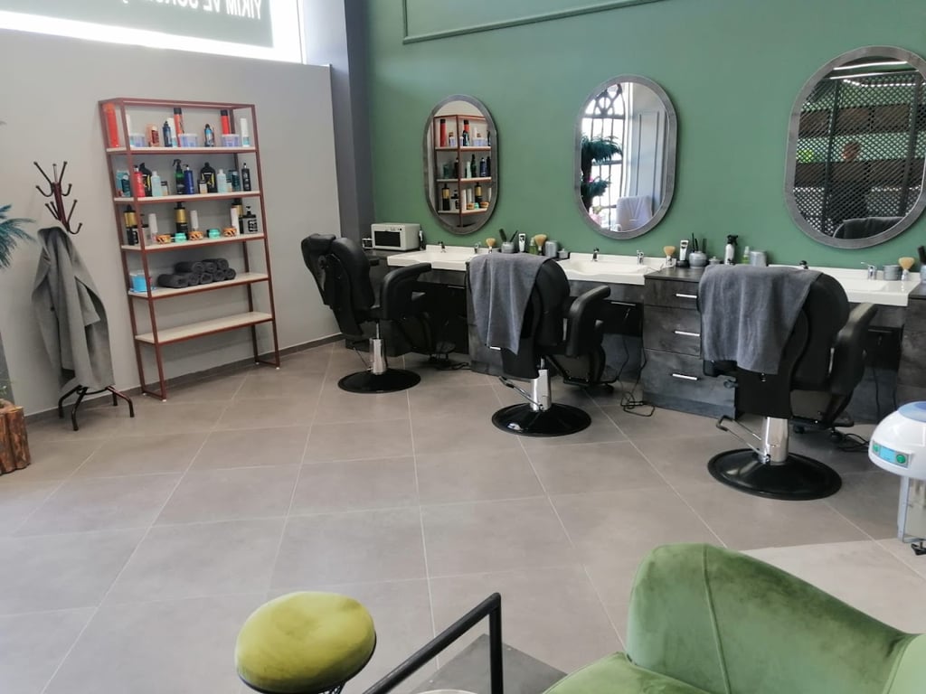 Gül Şahbaz Bay&Bayan Güzellik Salonu ve Cafe