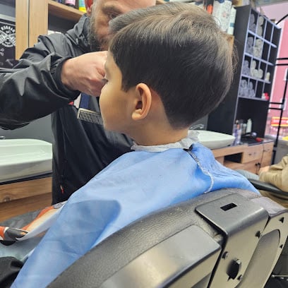 Atakum Salon Ahmed Erkek Kuaförü