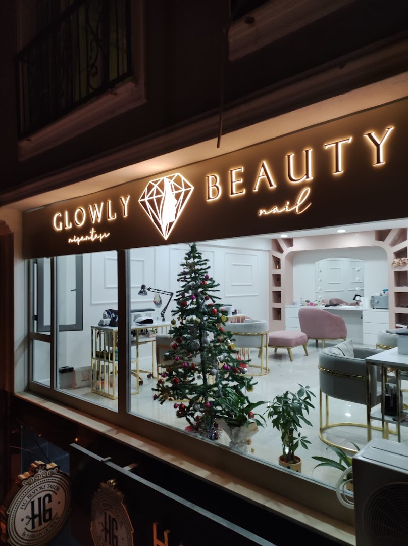 Glowly Nişantaşı Nail&Beauty