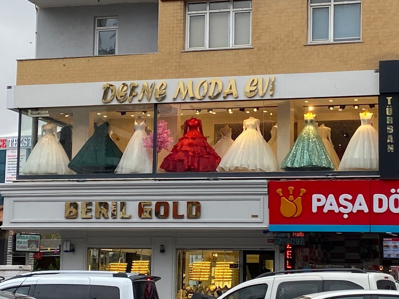 DEFNE KUAFÖR VE MODA EVİ SULTANBEYLİ