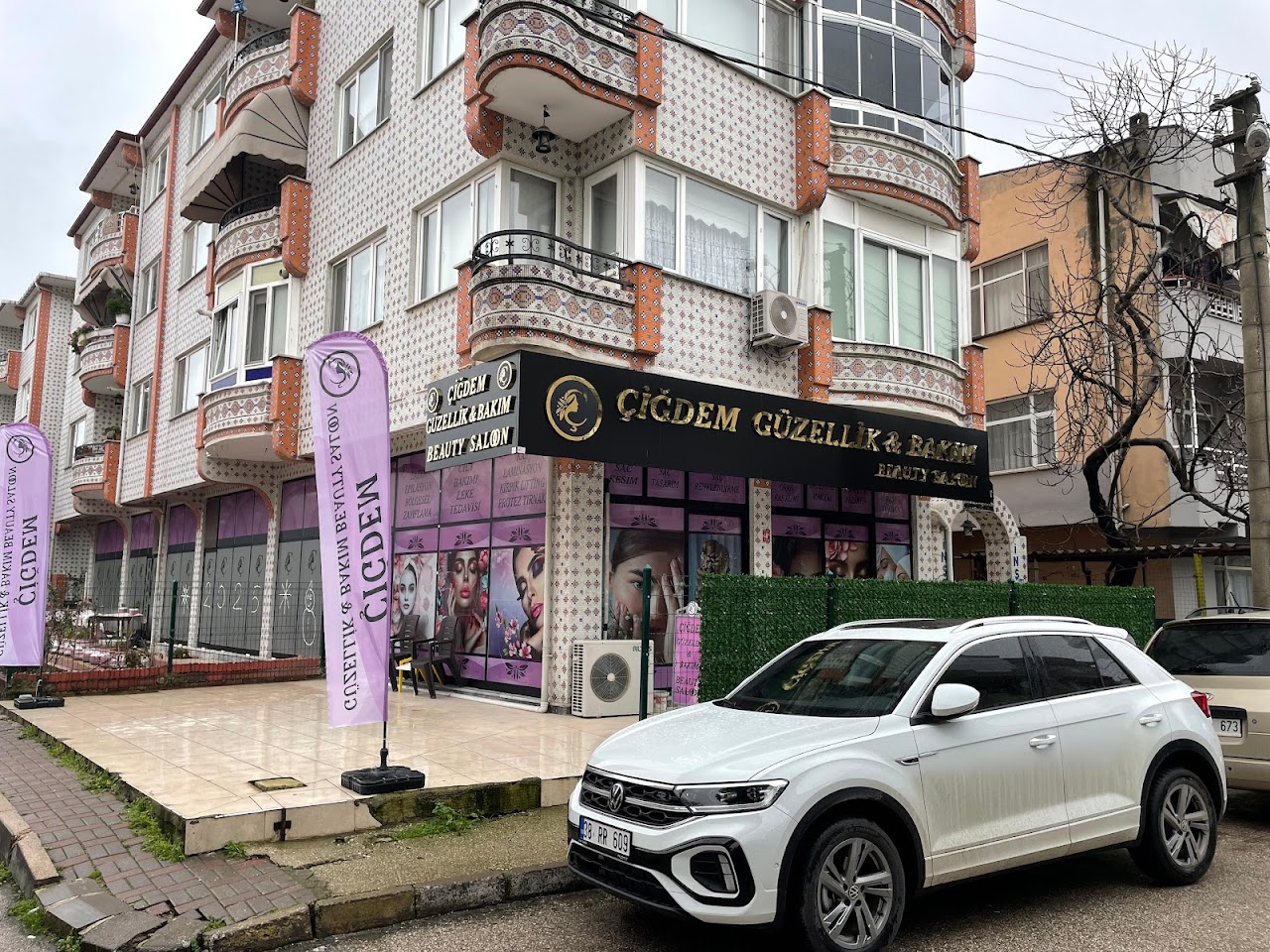 ÇİĞDEM GÜZELLİK & BAKIM SALOON
