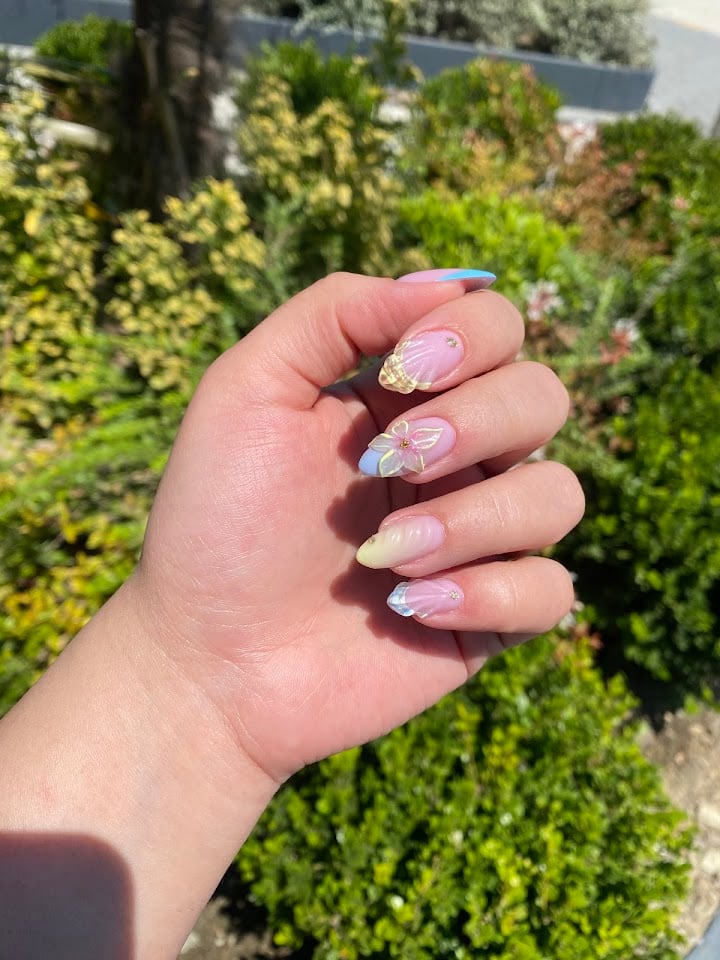 ZB Nail Studio Ataköy Protez Tırnak