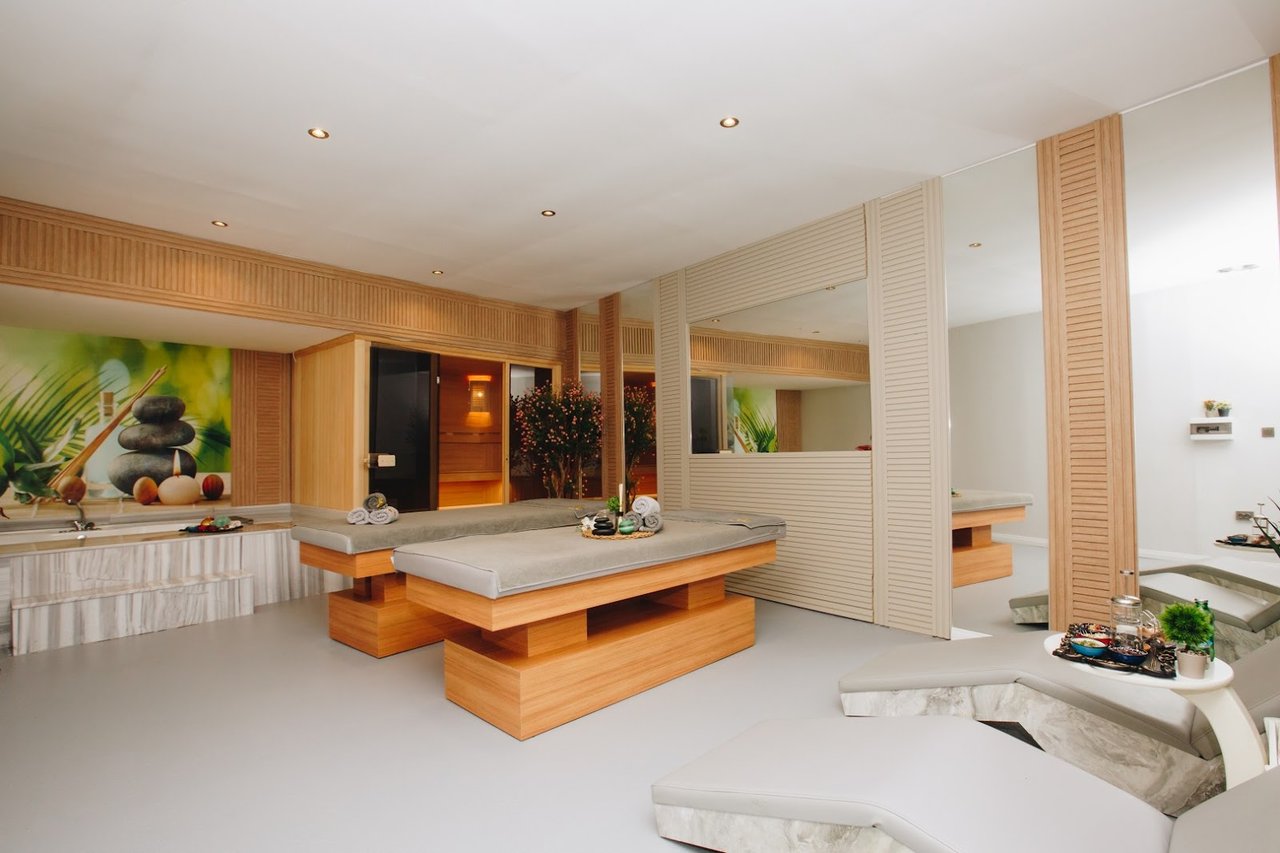 Double Bond Hotel Spa