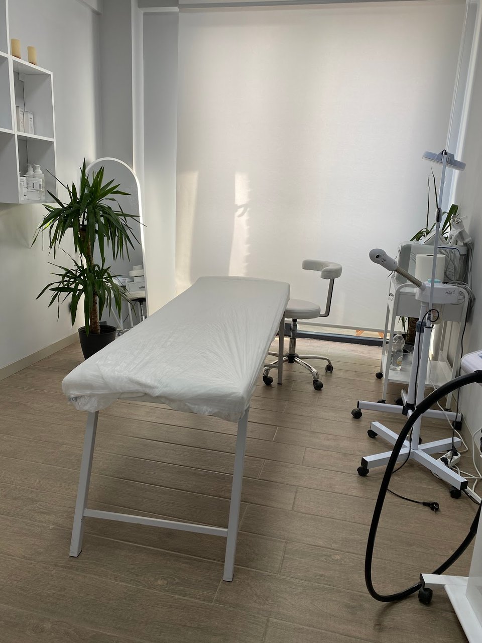 Lucinda Beauty | Eskişehir Lazer Epilasyon & Protez Tırnak