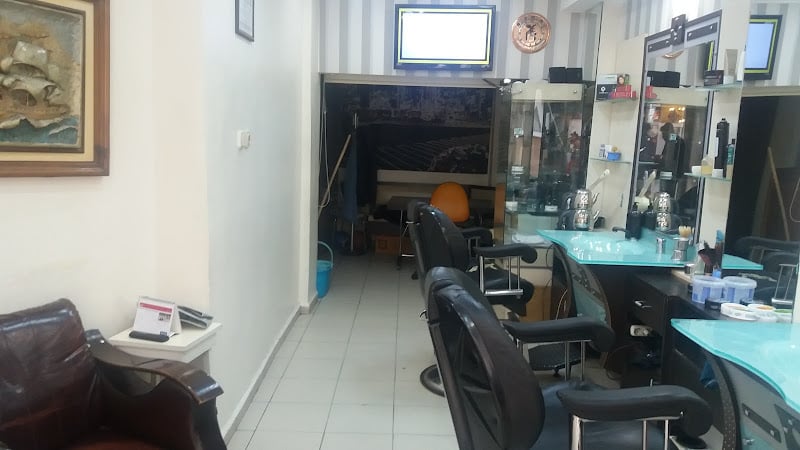 Seçkin Erkek Kuaförü