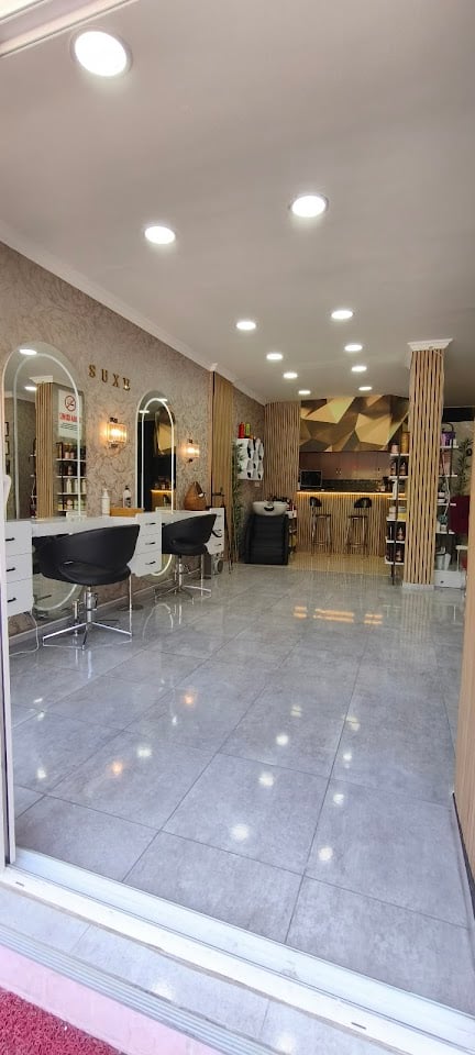 SALON SUXE