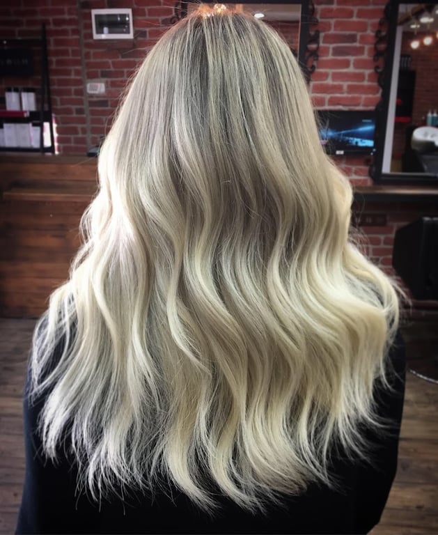 Salon Adonia
