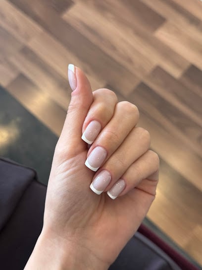 Luna Donnes Beauty Studio | Protez Tırnak | İpek Kirpik | Kalıcı Makyaj