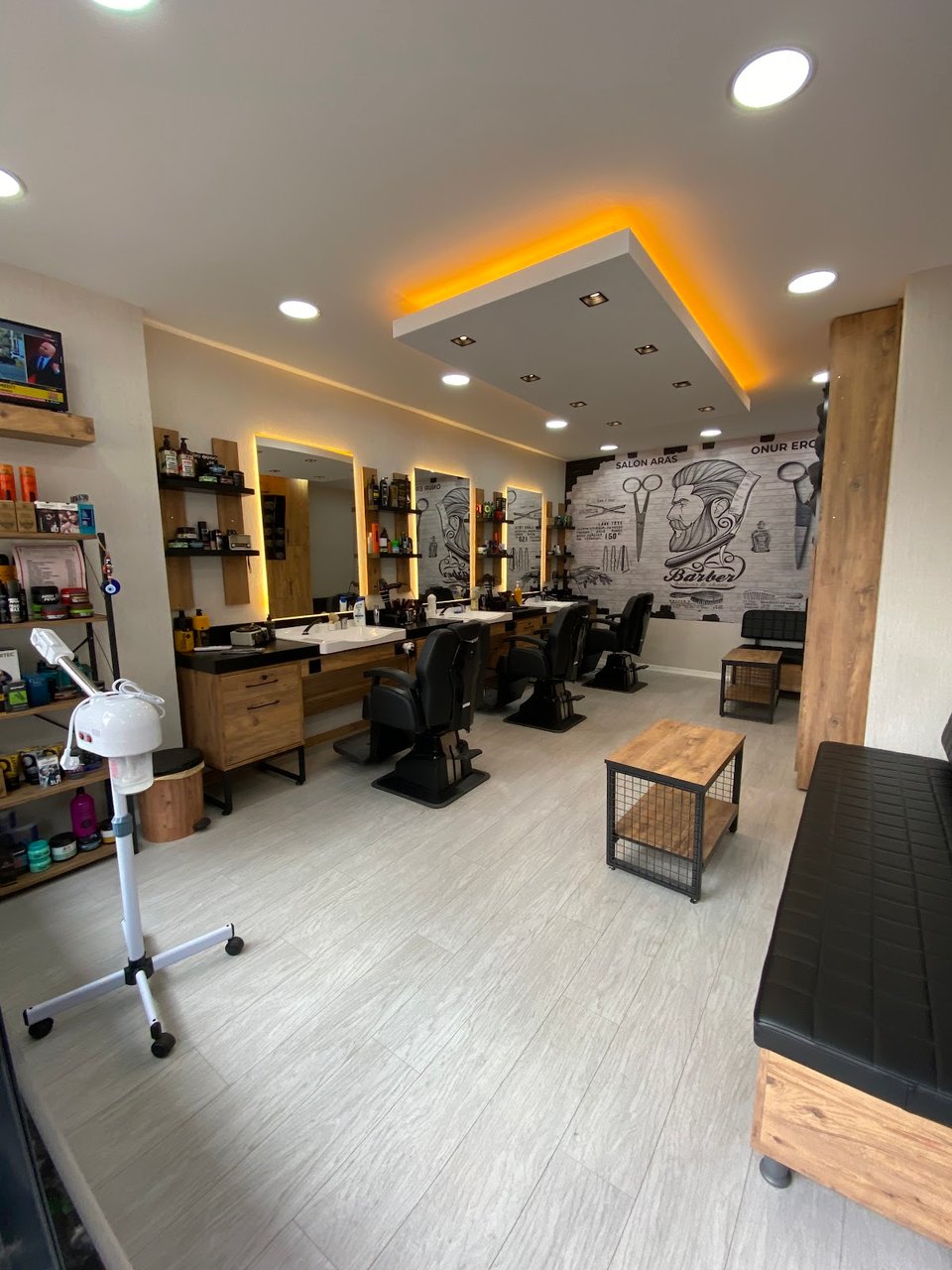 Salon Aras Erkek Kuaför Salonu