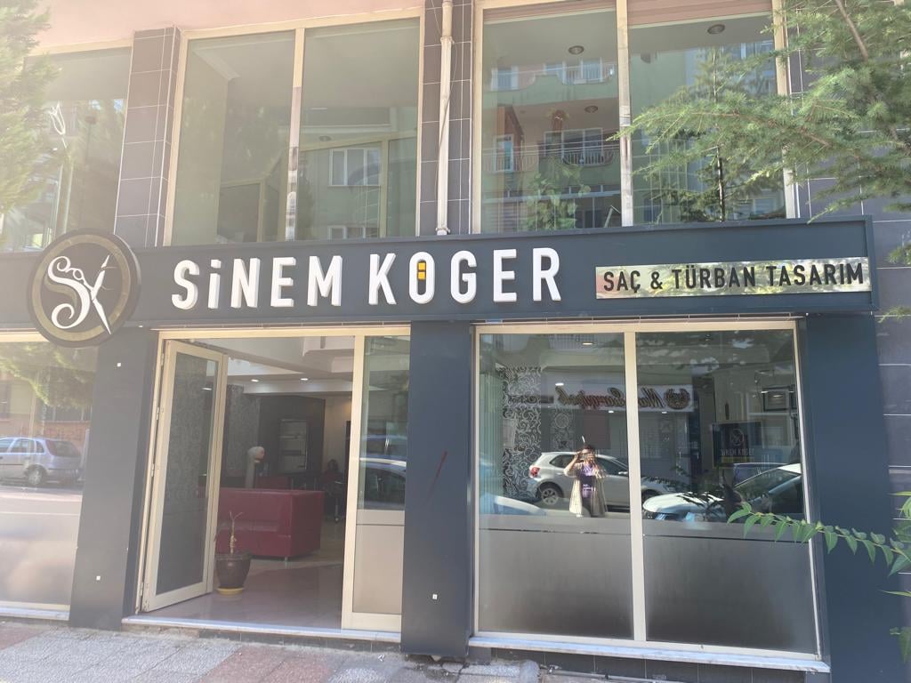 SİNEM KÖGER SAÇ & TÜRBAN BAYAN KUAFÖR