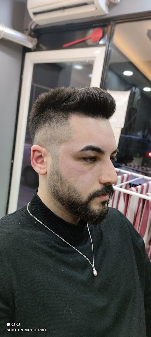 V.İ.P ERKEK KUAFÖRÜ