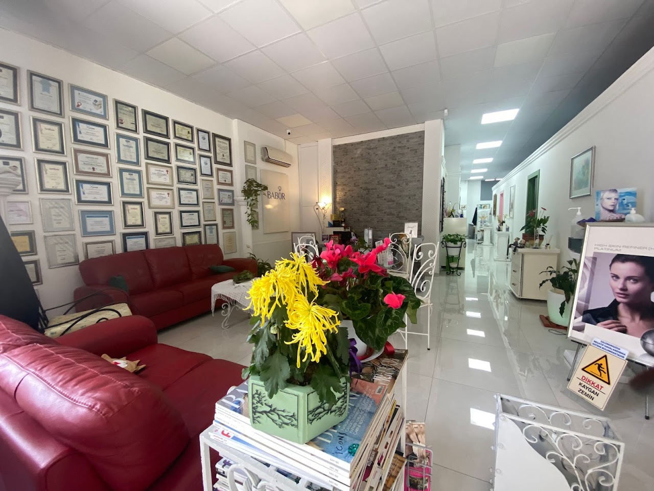 Jelmoli Güzellik Salonu