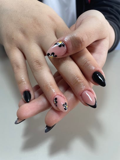 MH BEAUTY CENTER