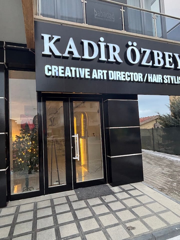 Kadir Özbey Creative Art Director/Hair Stylist