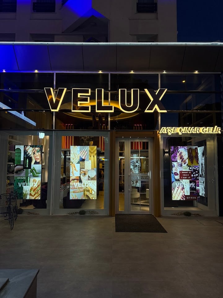 VELUX KUAFÖR&GÜZELLİK&MAKYAJ