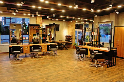 Salon De Paris TUZLA