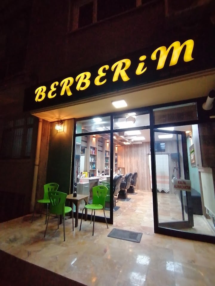 BERBERİM HASAN AYRANCI Berber Salonu